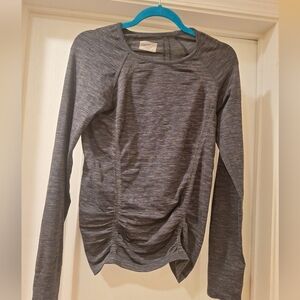 Athleta‎ Size Medium Gray Long Sleeve Women's Top Athletic